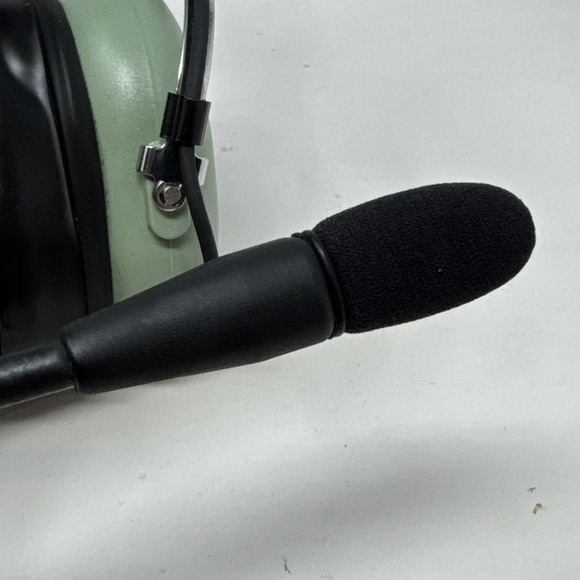 David Clark H10-13.4 Aviation Headset With Dual Plugs & C10-15 PTT Switch EUC - Picture 7 of 16